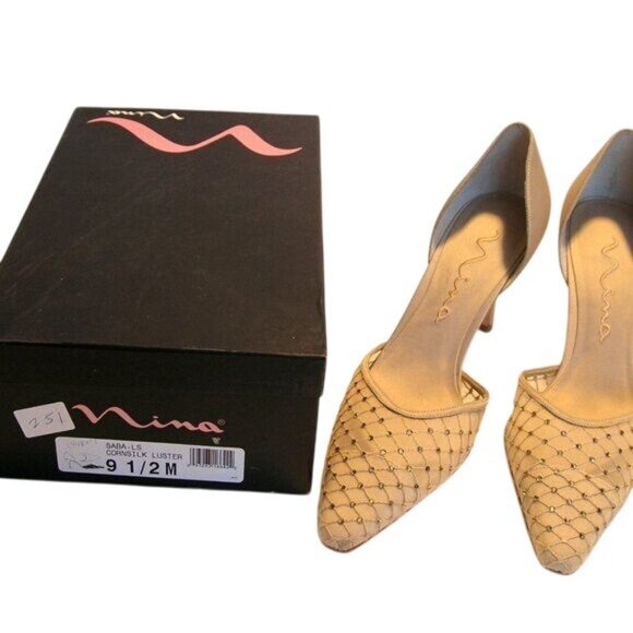 Nina High Heel Shoes Saba Cornsilk Luster Vintage size 9 1/2 - Picture 2 of 6